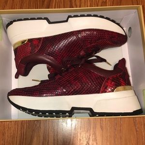 COPY - Snake Skin Sneakers !